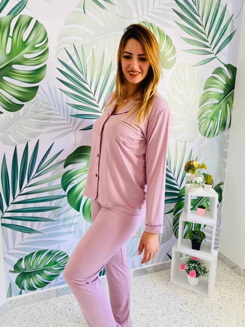 Pyjama pour femme avec boutonnière